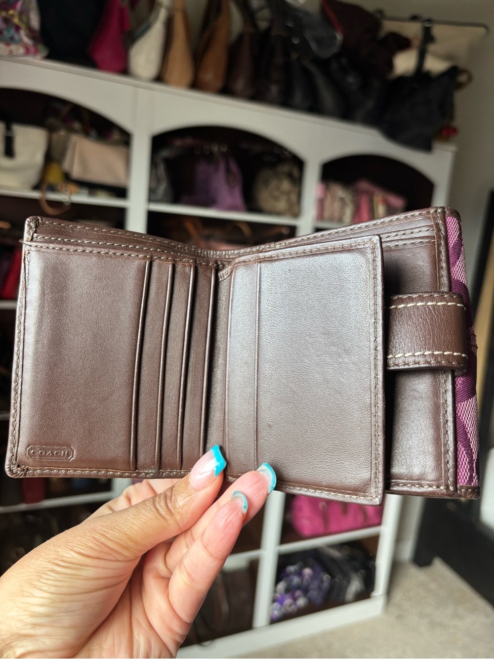🤎COACH Soho Signature Fold Wallet🤎 - Picture 10 of 14